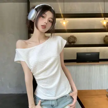 Elegantné Textúra Skladaný Mimo Ramenný T-shirt Golier Topy Ženy Lete kórejský Šikmé Rameno Slim Fit Dizajn, Krátky Rukáv T-shirt