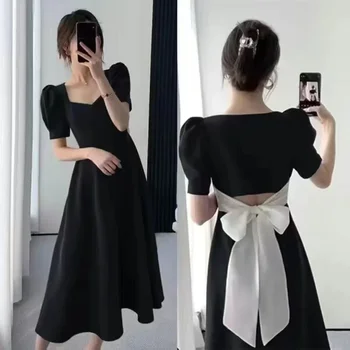 Nové francúzske Retro Hepburn Štýl Čierne Šaty Letné Y2K Trend Späť Luk Slim Malé Čierne Šaty Voľné Slim Šaty
